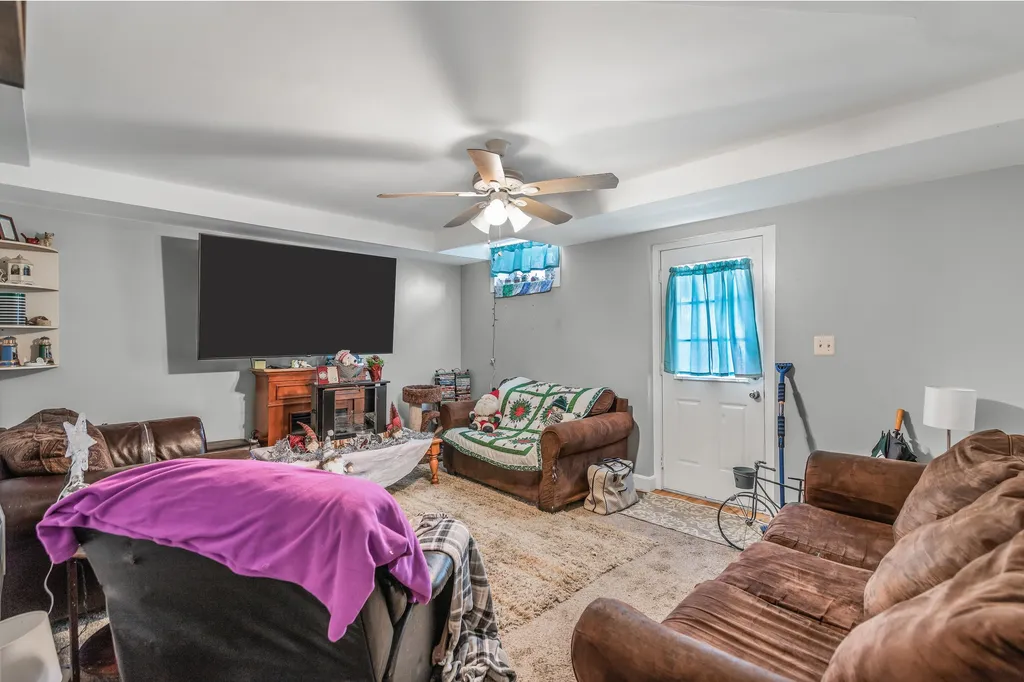 107 Varney Street Manchester NH 03102