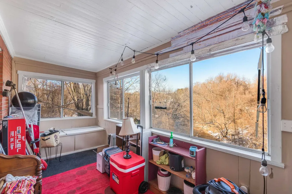 107 Varney Street Manchester NH 03102