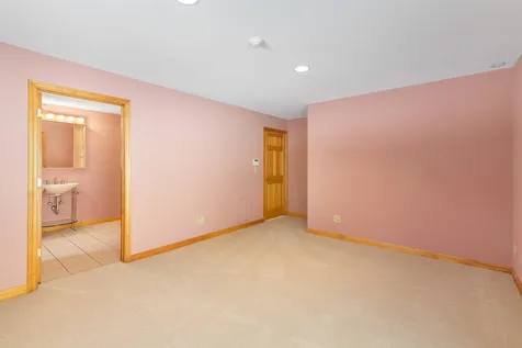 112 Brets Road Brattleboro VT 05301