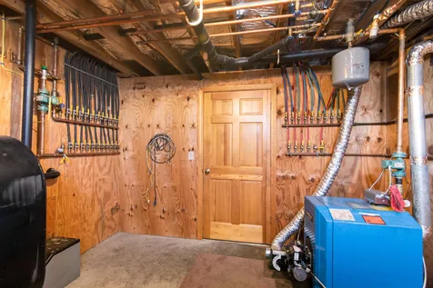 112 Brets Road Brattleboro VT 05301