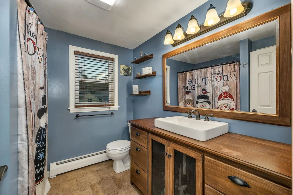 94 Warren Street Laconia NH 03246