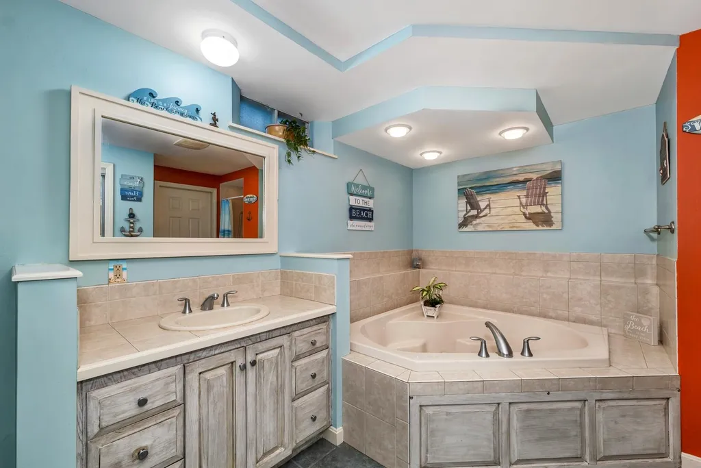 94 Warren Street Laconia NH 03246