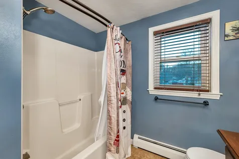94 Warren Street Laconia NH 03246