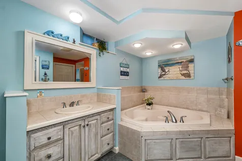 94 Warren Street Laconia NH 03246