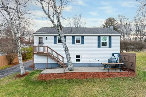 94 Warren Street Laconia NH 03246