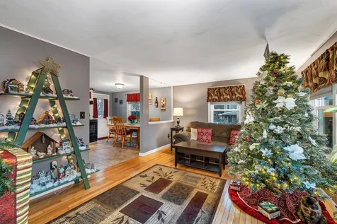94 Warren Street Laconia NH 03246