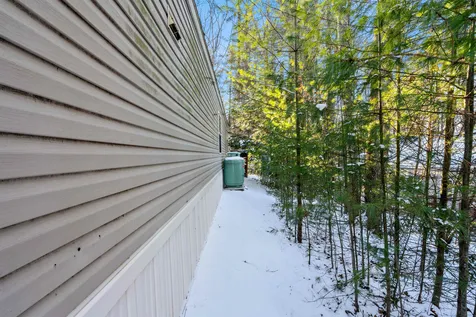 21 Sullivan Drive Allenstown NH 03275