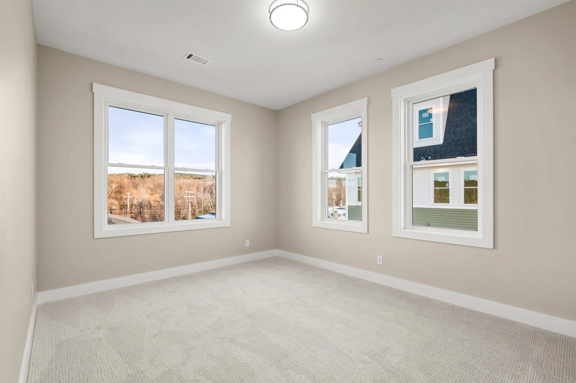 1332 Union Avenue Laconia NH 03246