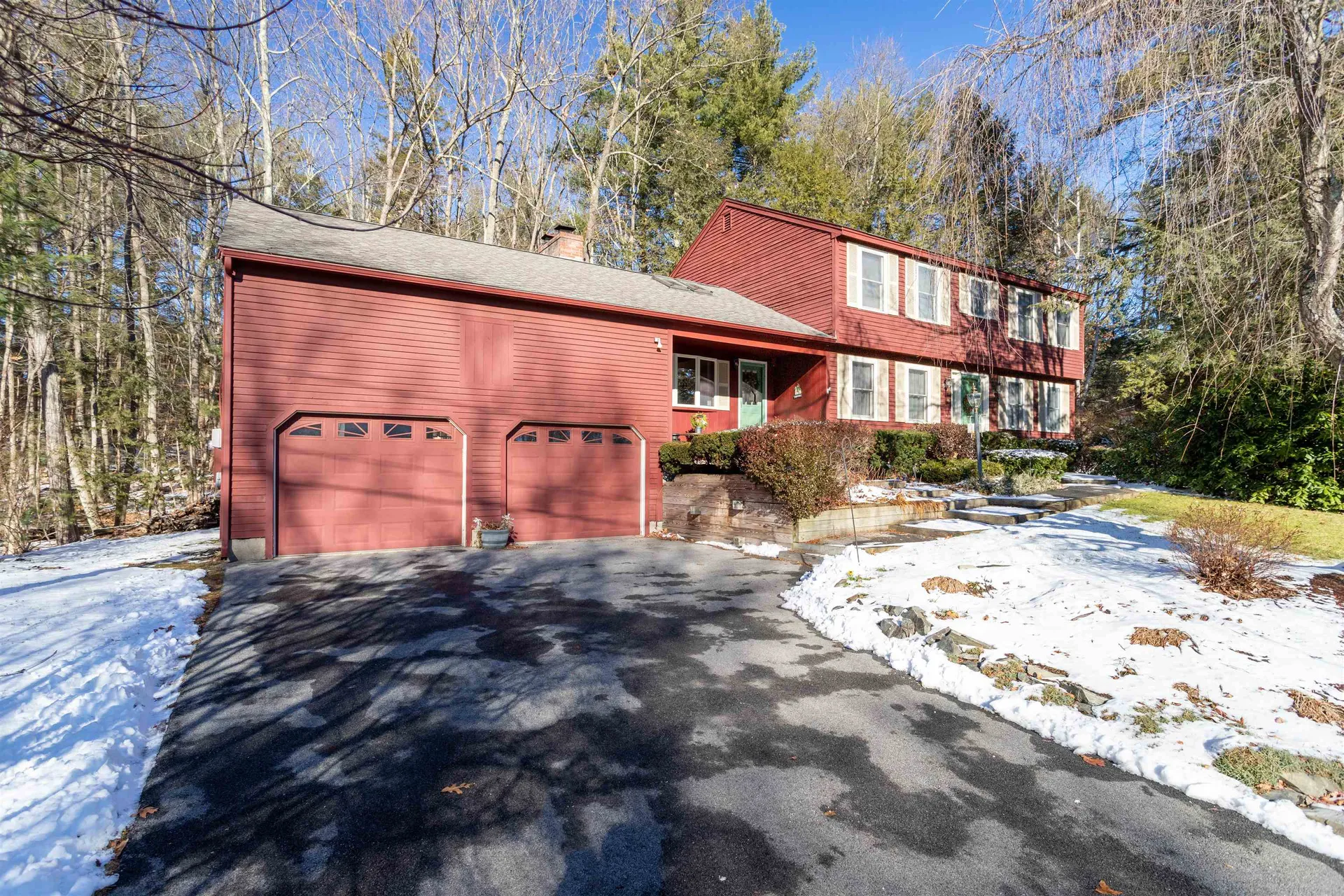 7 Barisano Way Nashua NH 03063