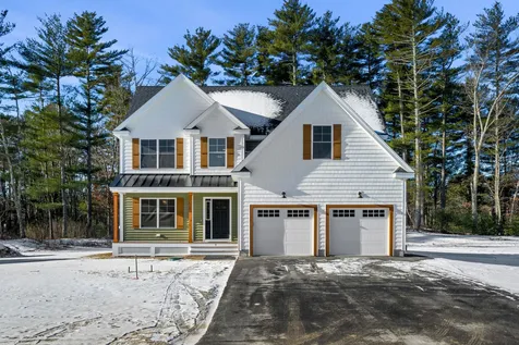 7 Lorraine Avenue Salem NH 03079
