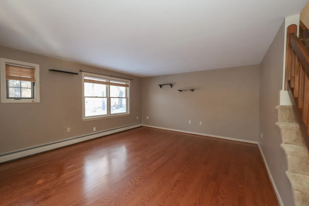 2 Wedgewood Circle Hooksett NH 03106