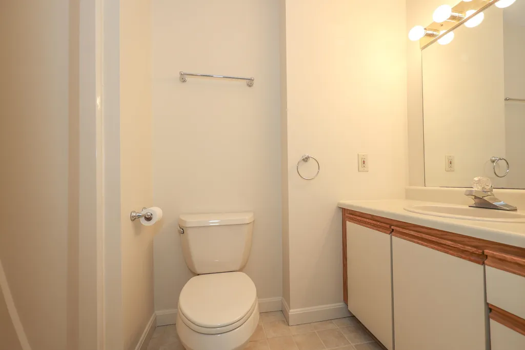 2 Wedgewood Circle Hooksett NH 03106