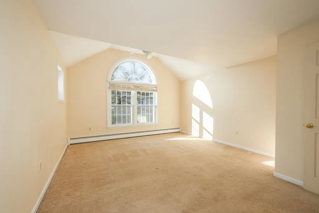 2 Wedgewood Circle Hooksett NH 03106