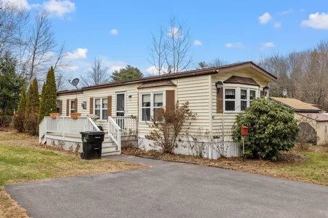 303 Old Lakeshore Road Gilford NH 03249