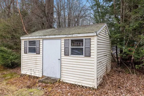 303 Old Lakeshore Road Gilford NH 03249