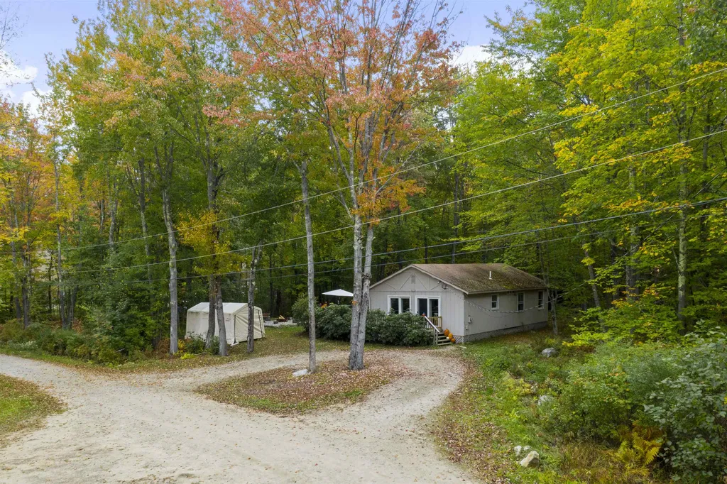 12 Goodhue Lane Moultonborough NH 03254