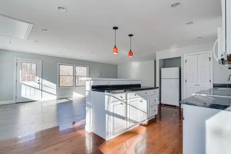 16-18 Hobart Street Exeter NH 03833