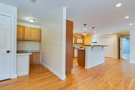 16-18 Hobart Street Exeter NH 03833