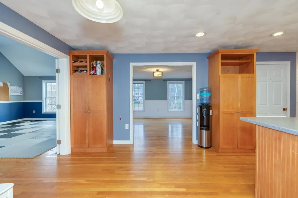 35 Sycamore Street Pelham NH 03076