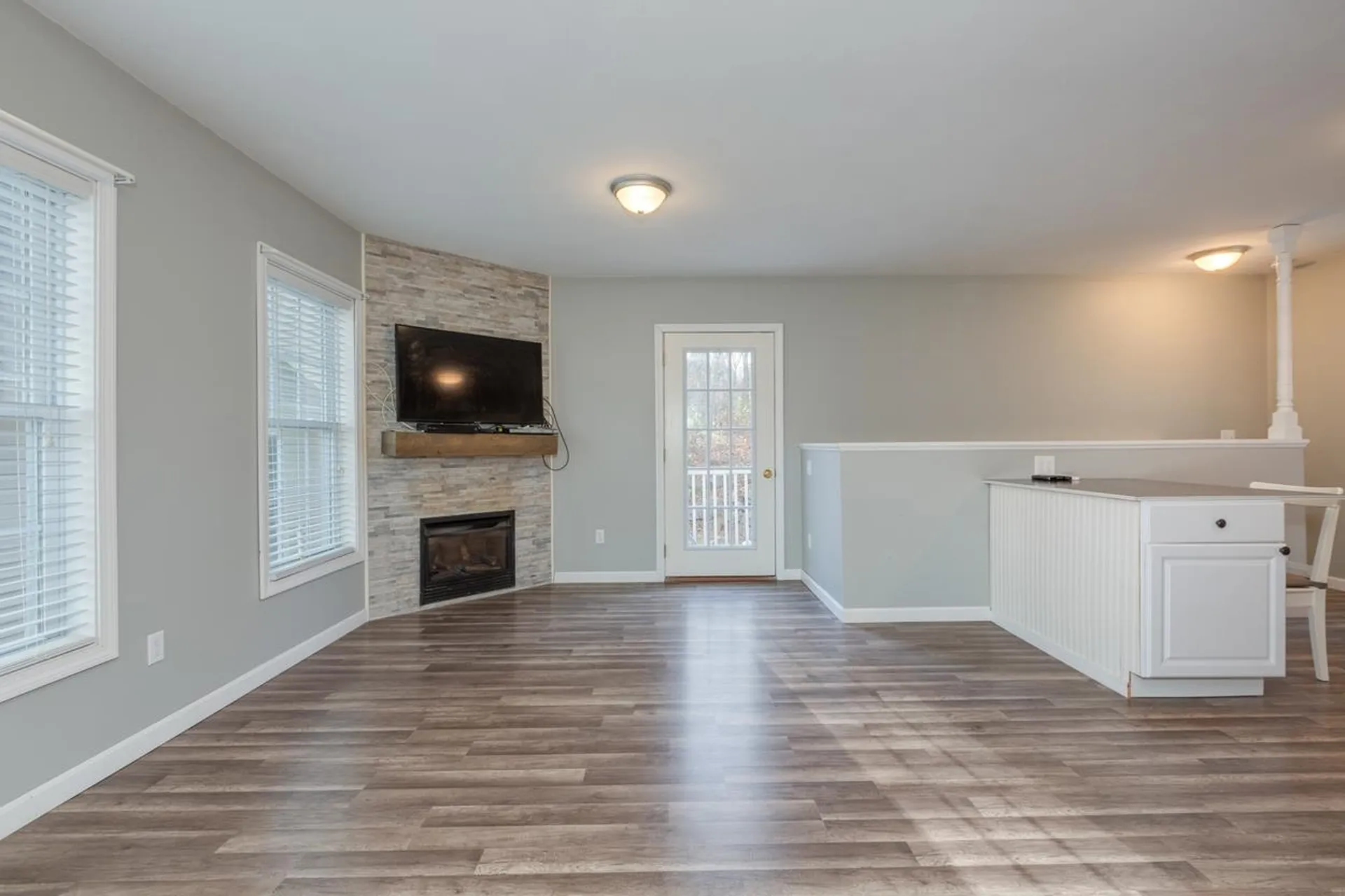 35 Sycamore Street Pelham NH 03076