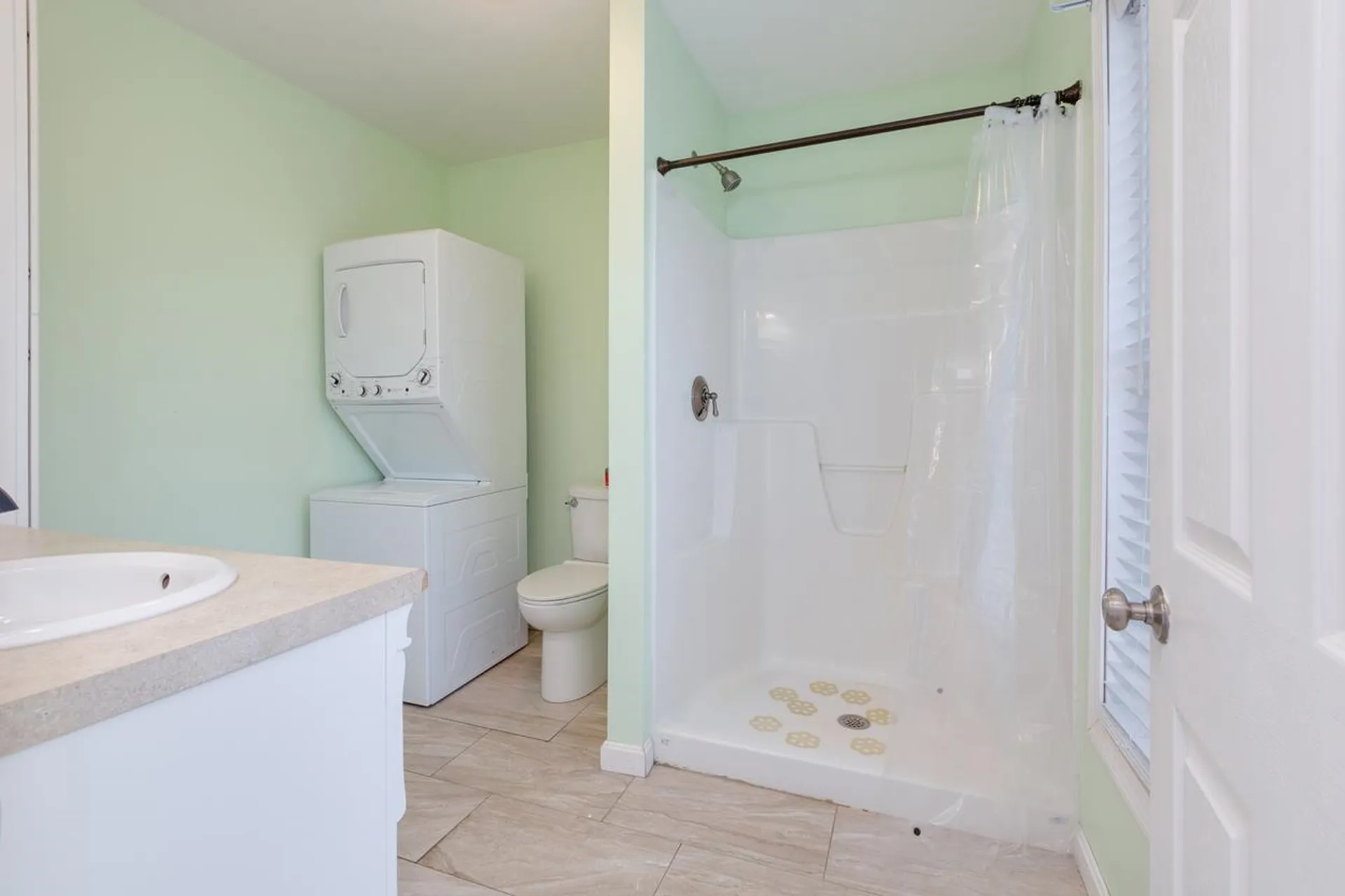 35 Sycamore Street Pelham NH 03076