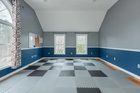 35 Sycamore Street Pelham NH 03076