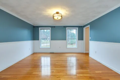 35 Sycamore Street Pelham NH 03076