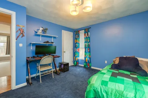 35 Sycamore Street Pelham NH 03076