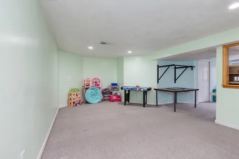 35 Sycamore Street Pelham NH 03076