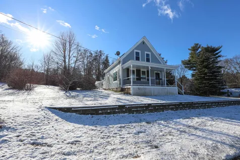 35 Bay Street Northfield NH 03276