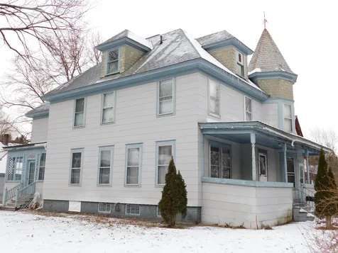 31 Crescent Street Springfield VT 05156