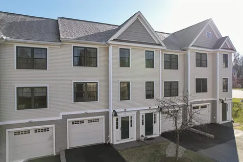 35 Village Drive Meredith NH 03253