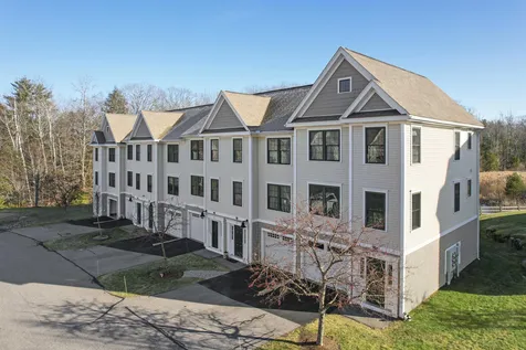 35 Village Drive Meredith NH 03253