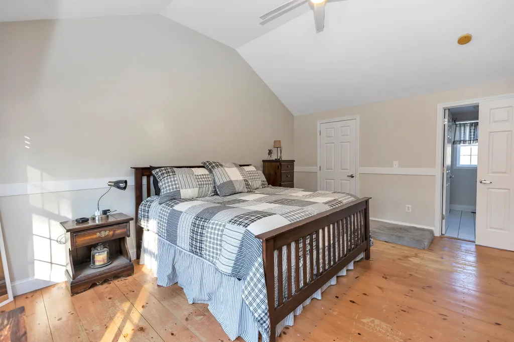 14 Laurel Road Hooksett NH 03106