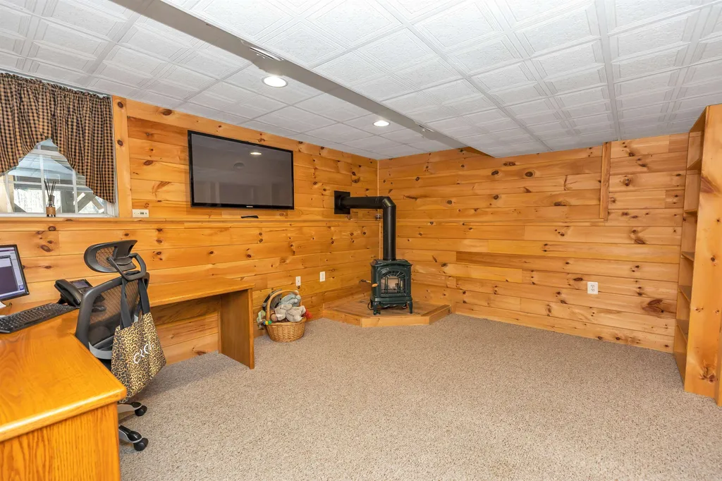 14 Laurel Road Hooksett NH 03106