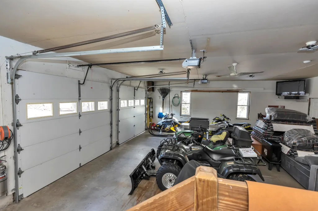 14 Laurel Road Hooksett NH 03106