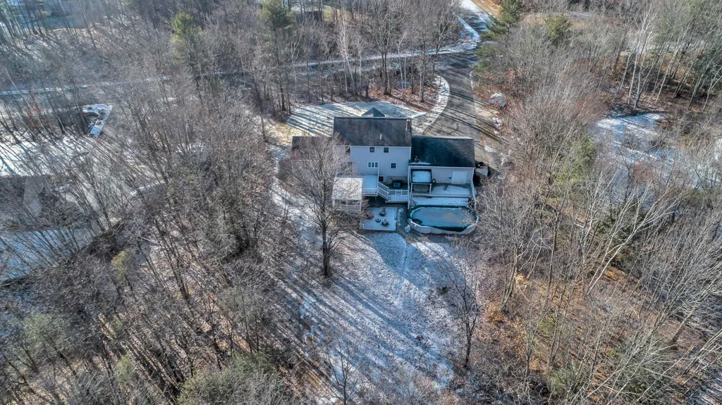 14 Laurel Road Hooksett NH 03106