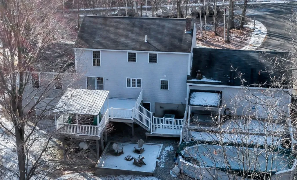 14 Laurel Road Hooksett NH 03106
