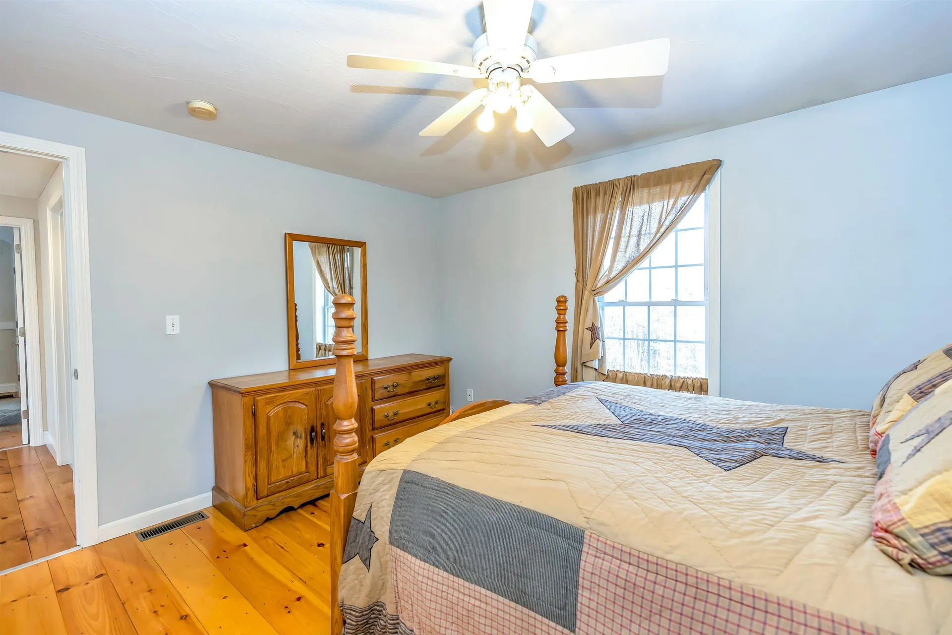 14 Laurel Road Hooksett NH 03106
