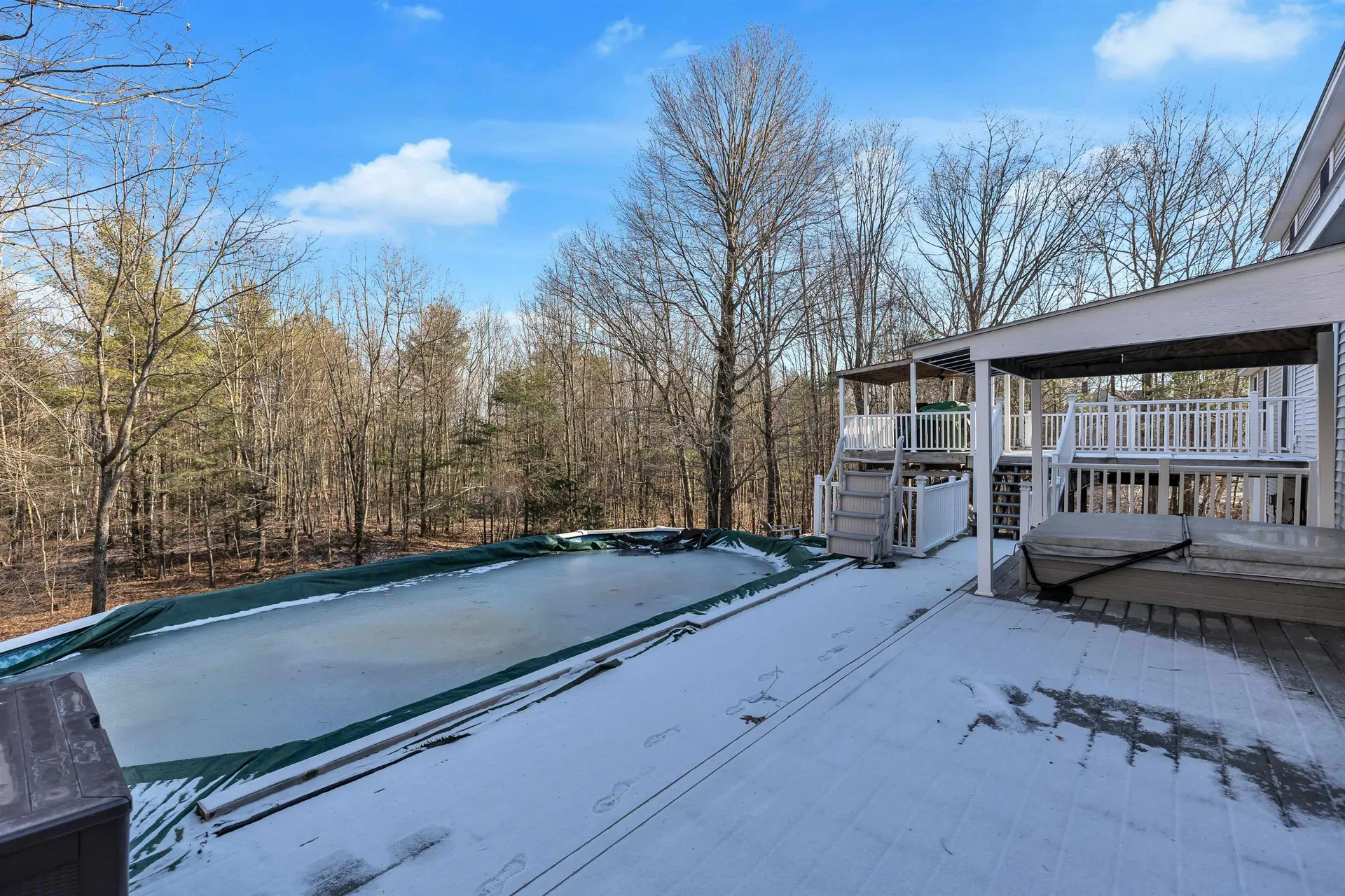 14 Laurel Road Hooksett NH 03106
