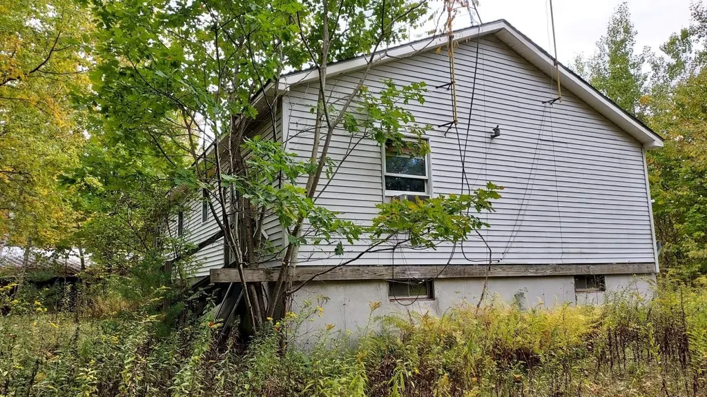 122 Old Chesterfield Road Chesterfield NH 03462
