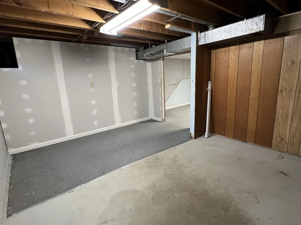 157 Kennedy Drive Keene NH 03431
