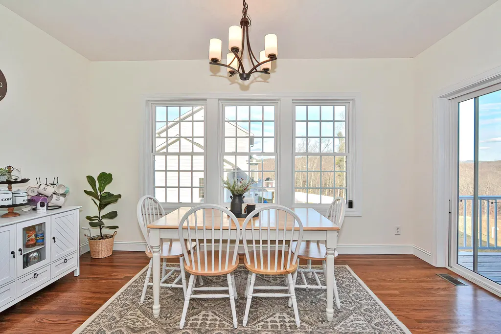 2 Sophie Circle Hooksett NH 03106