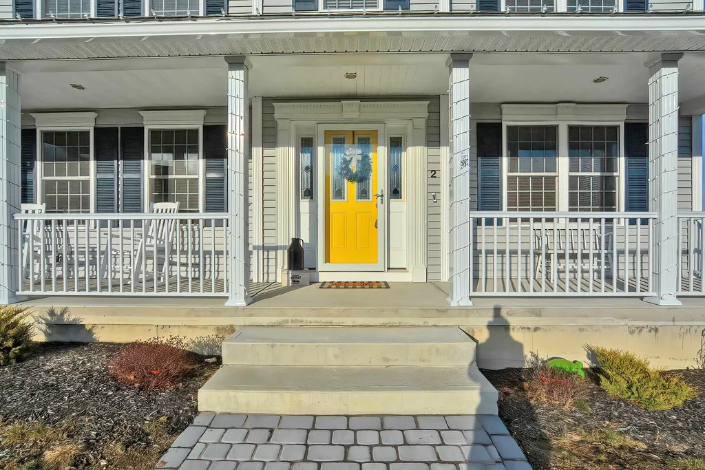 2 Sophie Circle Hooksett NH 03106