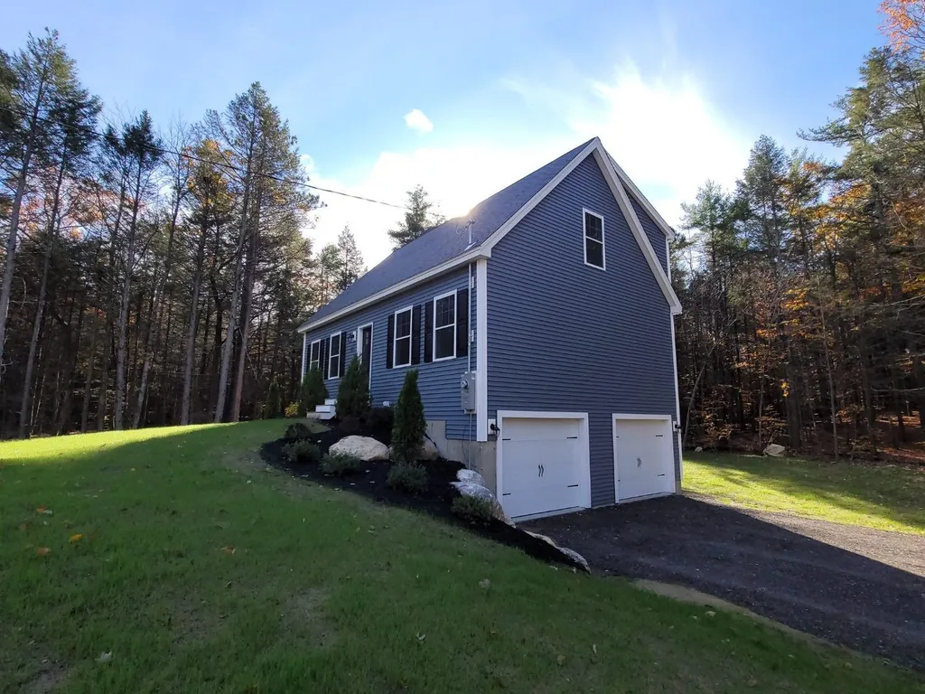 134 Sandown Road Danville NH 03819