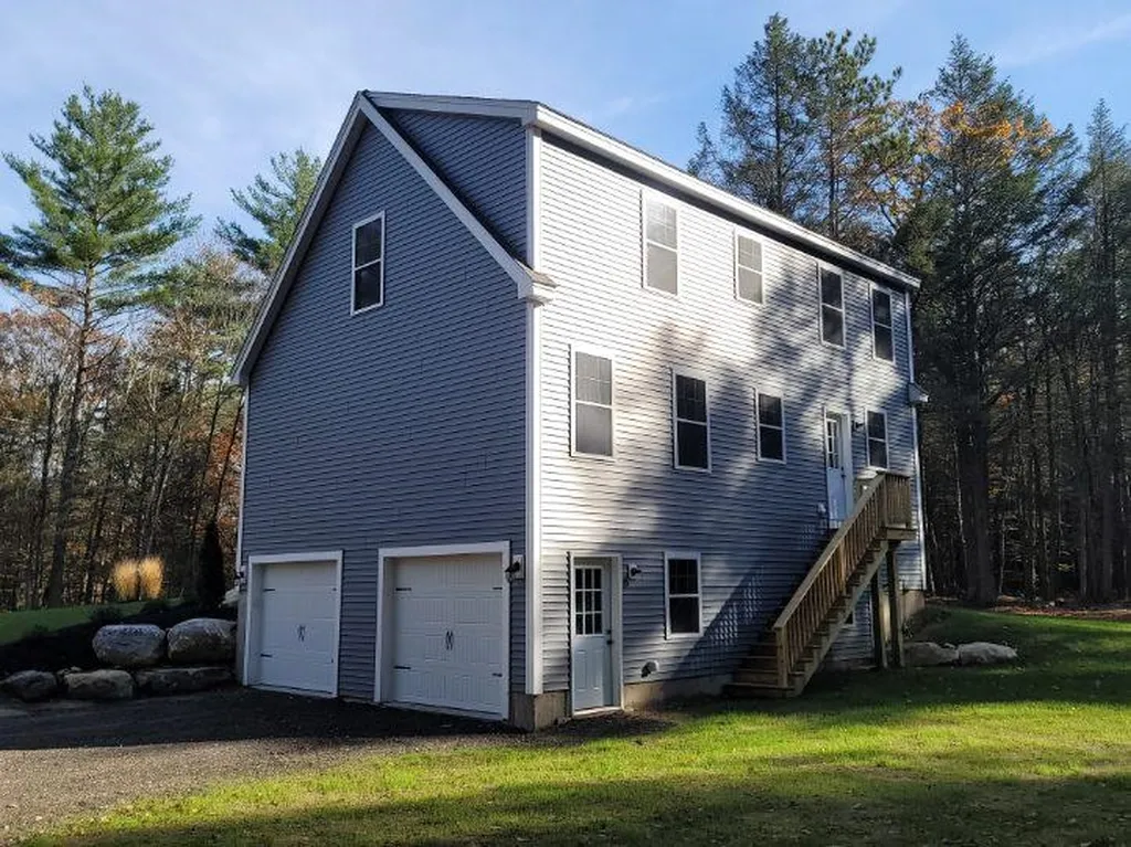 134 Sandown Road Danville NH 03819