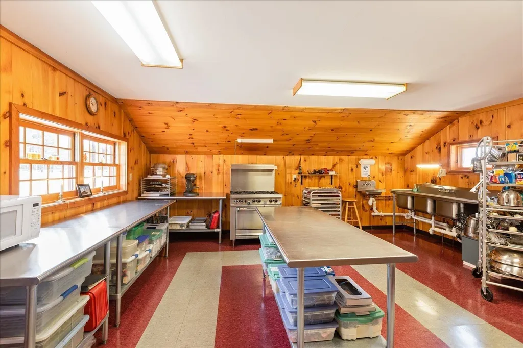 1596 Main Street Dublin NH 03444