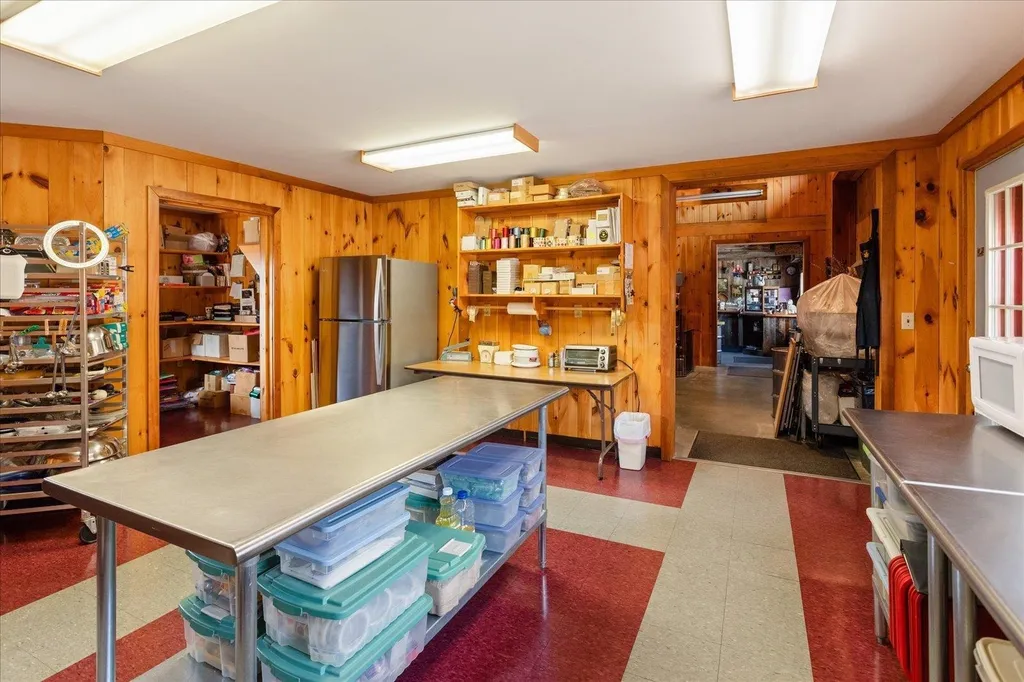 1596 Main Street Dublin NH 03444