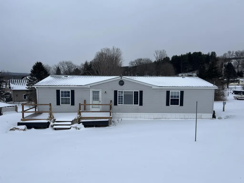 7 Kings Court Richford, VT Real Estate MLS 4939643