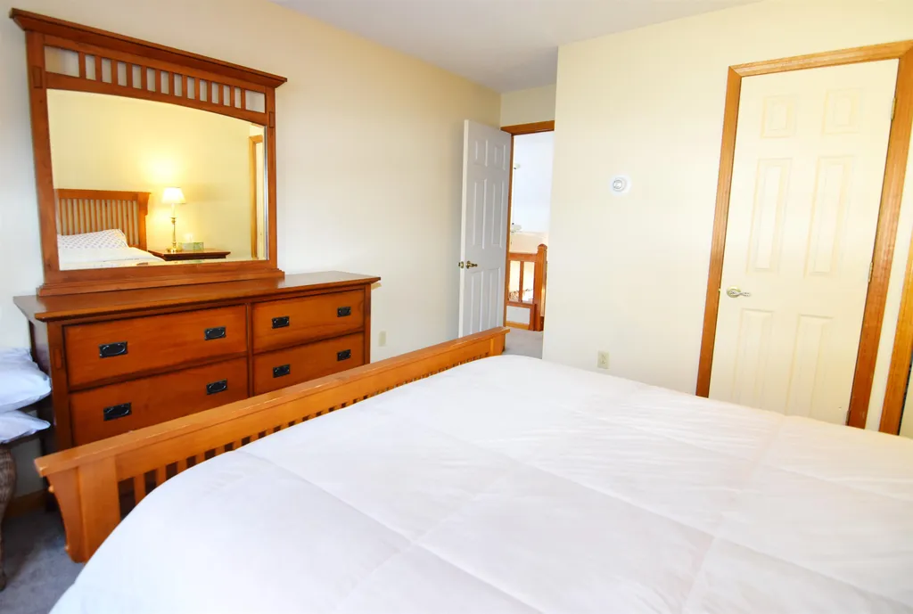 17 Pinehills Lane Lincoln NH 03251